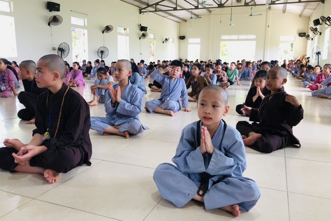 The Last Day of Temporary ordination in Summer for Children at Dong Cao Pagoda