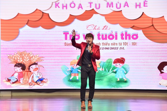 The 2nd day of huong phap branch's teenage retreat of , cu chi