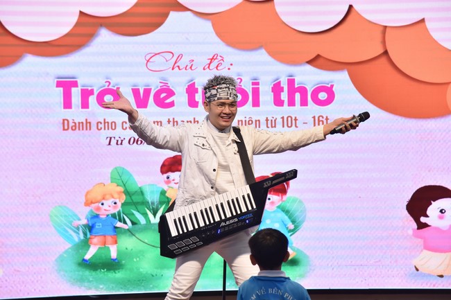 The 2nd day of huong phap branch's teenage retreat of , cu chi