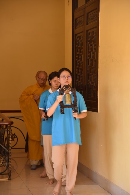 The 2nd day of huong phap branch's teenage retreat of , cu chi