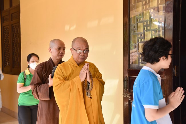 The 2nd day of huong phap branch's teenage retreat of , cu chi