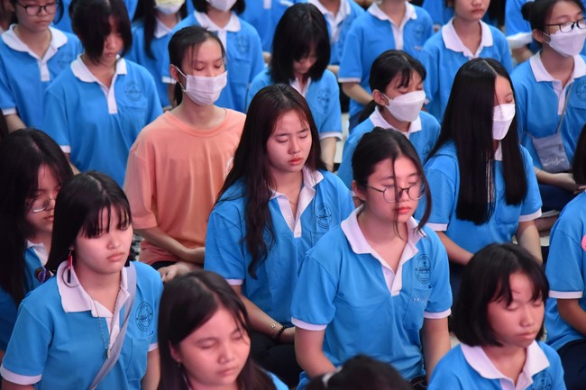 The 2nd day of huong phap branch's teenage retreat of , cu chi