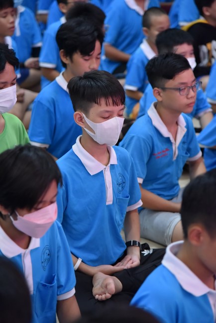 The 2nd day of huong phap branch's teenage retreat of , cu chi