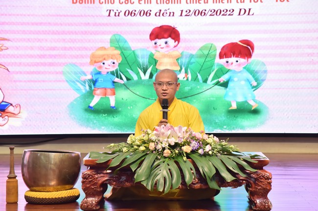 The 2nd day of huong phap branch's teenage retreat of , cu chi