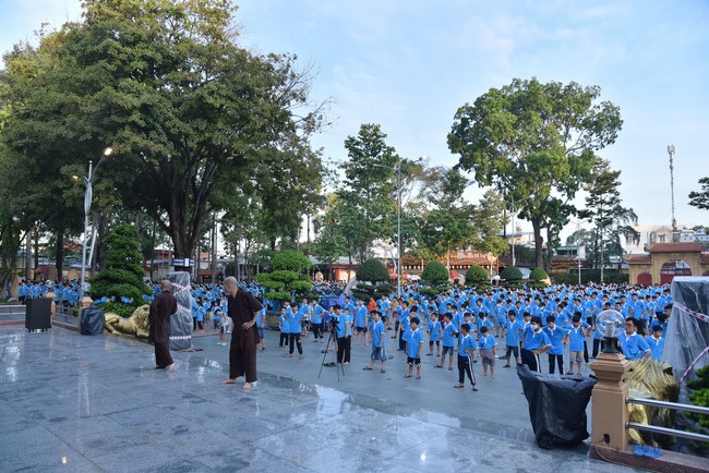 The 3rd Day of Huong Phap Branch 's Teenage Retreat, Cu Chi