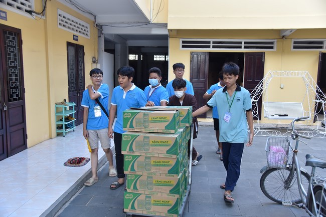 The 3rd Day of Huong Phap Branch 's Teenage Retreat, Cu Chi