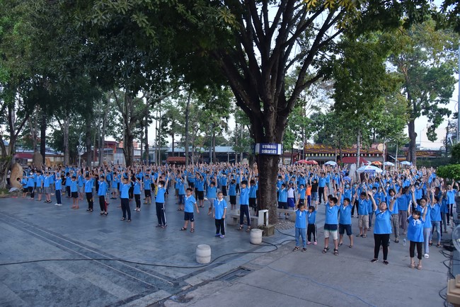 The 3rd Day of Huong Phap Branch 's Teenage Retreat, Cu Chi
