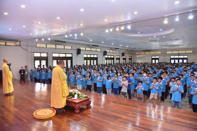 The 3rd Day of Huong Phap Branch 's Teenage Retreat, Cu Chi