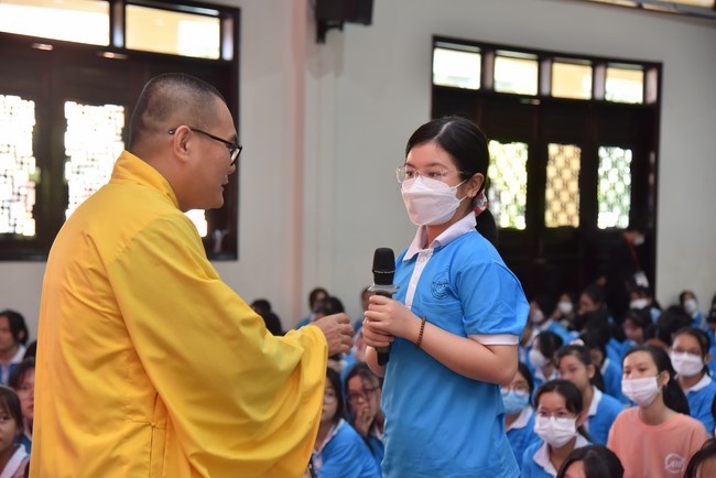 The 3rd Day of Huong Phap Branch 's Teenage Retreat, Cu Chi