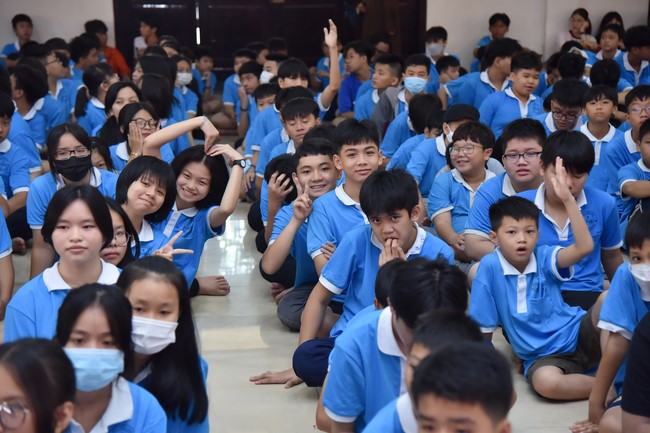 The 3rd Day of Huong Phap Branch 's Teenage Retreat, Cu Chi