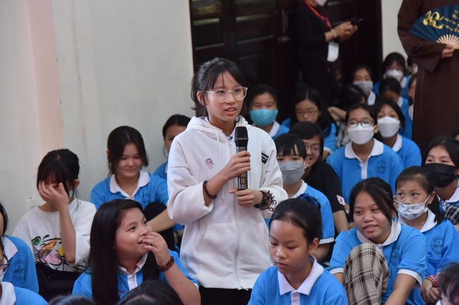 The 3rd Day of Huong Phap Branch 's Teenage Retreat, Cu Chi
