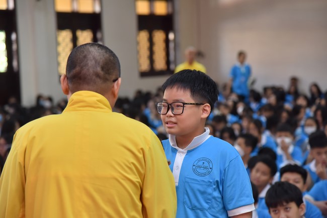 The 3rd Day of Huong Phap Branch 's Teenage Retreat, Cu Chi