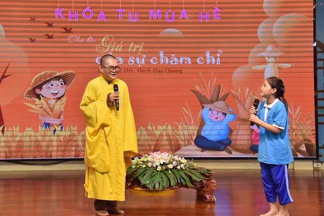 The 3rd Day of Huong Phap Branch 's Teenage Retreat, Cu Chi