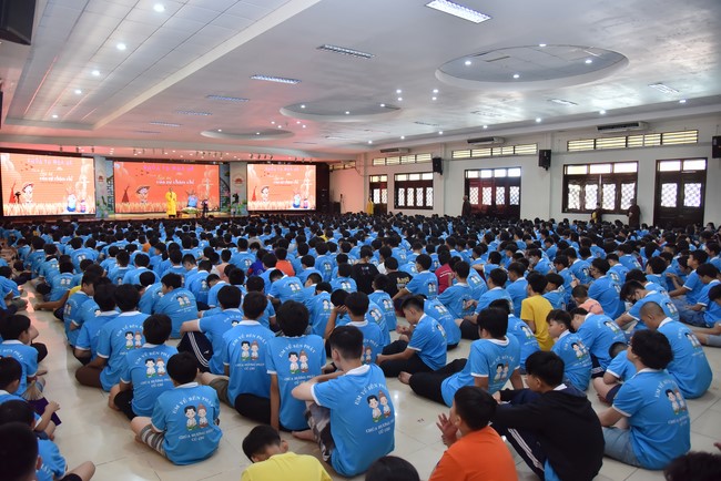 The 3rd Day of Huong Phap Branch 's Teenage Retreat, Cu Chi