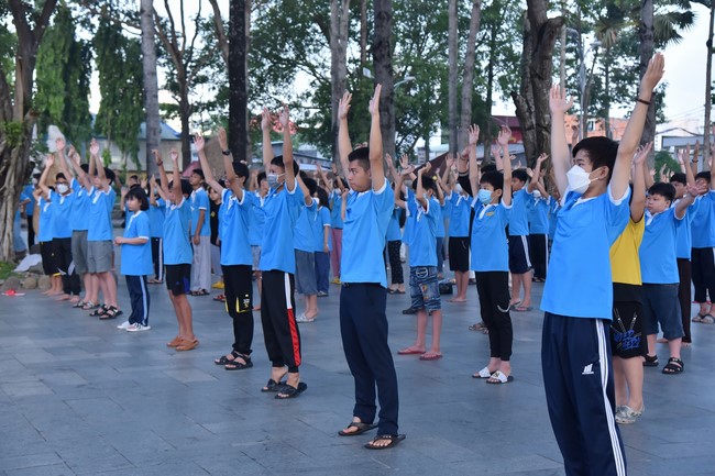 The 3rd Day of Huong Phap Branch 's Teenage Retreat, Cu Chi