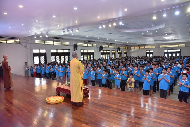 The 3rd Day of Huong Phap Branch 's Teenage Retreat, Cu Chi