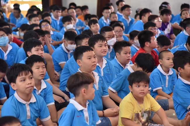 The 3rd Day of Huong Phap Branch 's Teenage Retreat, Cu Chi