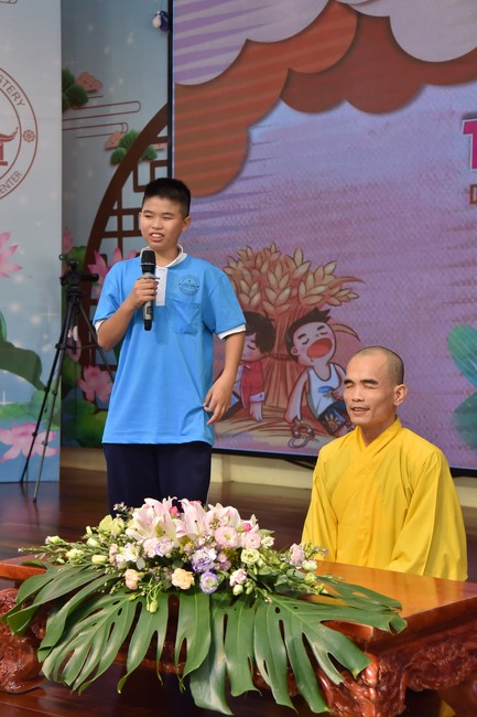 The 3rd Day of Huong Phap Branch 's Teenage Retreat, Cu Chi