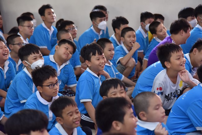 The 3rd Day of Huong Phap Branch 's Teenage Retreat, Cu Chi