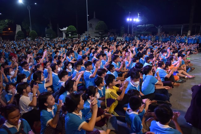 The 3rd Day of Huong Phap Branch 's Teenage Retreat, Cu Chi