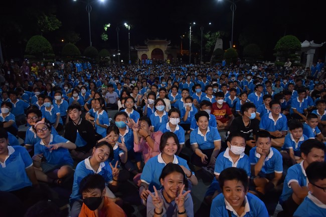 The 3rd Day of Huong Phap Branch 's Teenage Retreat, Cu Chi