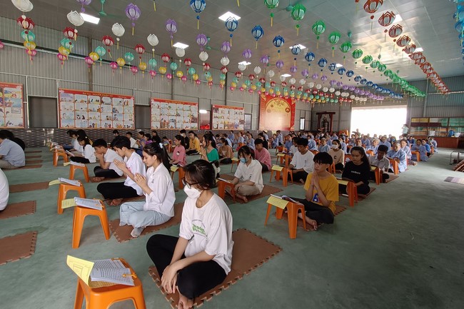 Chùa Bốn: Tu niệm Phật Một ngày An lạc