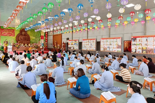 Chùa Bốn: Tu niệm Phật Một ngày An lạc