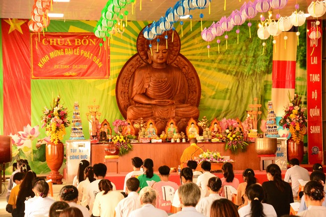 Chùa Bốn: Tu niệm Phật Một ngày An lạc