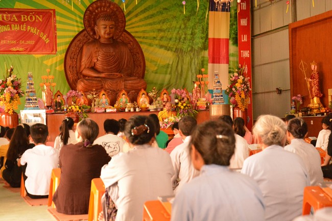 Chùa Bốn: Tu niệm Phật Một ngày An lạc