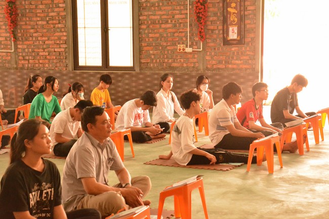 Chùa Bốn: Tu niệm Phật Một ngày An lạc