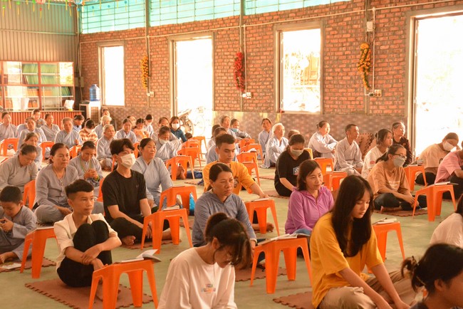 Chùa Bốn: Tu niệm Phật Một ngày An lạc