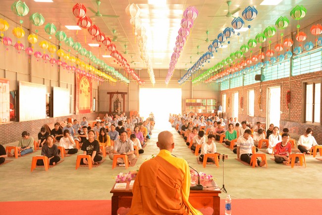 Chùa Bốn: Tu niệm Phật Một ngày An lạc