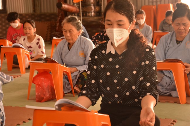 Chùa Bốn: Tu niệm Phật Một ngày An lạc