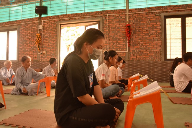 Chùa Bốn: Tu niệm Phật Một ngày An lạc