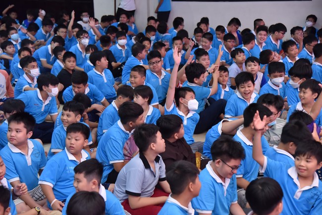 The 4th Day of Huong Phap Branch 's Teenage Retreat, Cu Chi