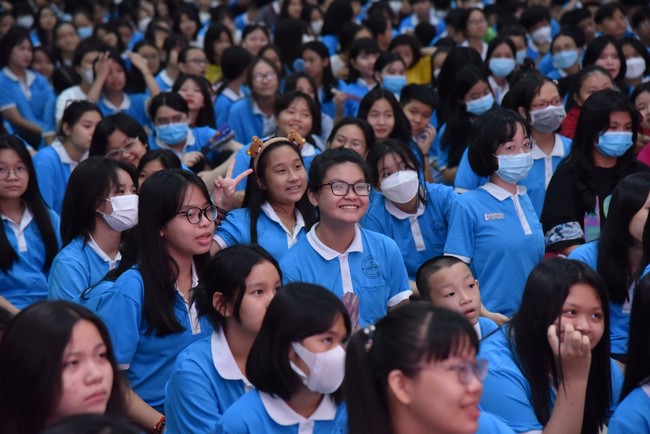 The 4th Day of Huong Phap Branch 's Teenage Retreat, Cu Chi