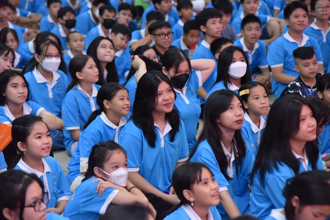 The 4th Day of Huong Phap Branch 's Teenage Retreat, Cu Chi