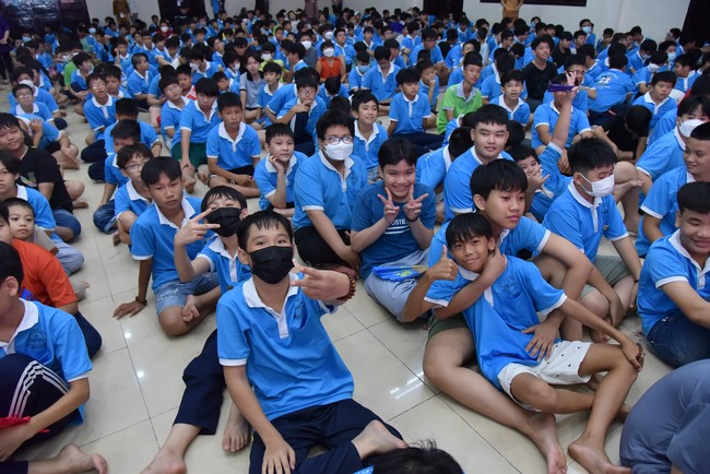 The 4th Day of Huong Phap Branch 's Teenage Retreat, Cu Chi