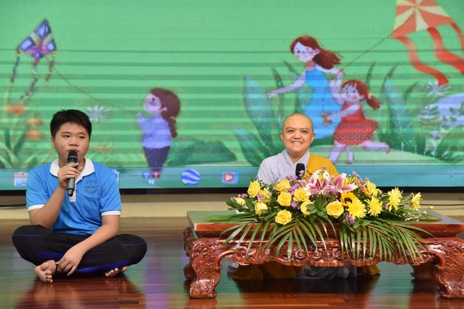 The 4th Day of Huong Phap Branch 's Teenage Retreat, Cu Chi