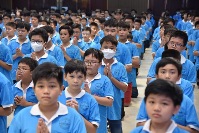 The 4th Day of Huong Phap Branch 's Teenage Retreat, Cu Chi