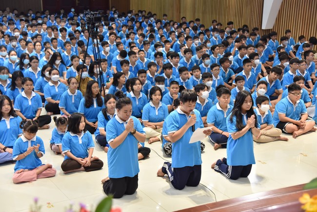 The 4th Day of Huong Phap Branch 's Teenage Retreat, Cu Chi
