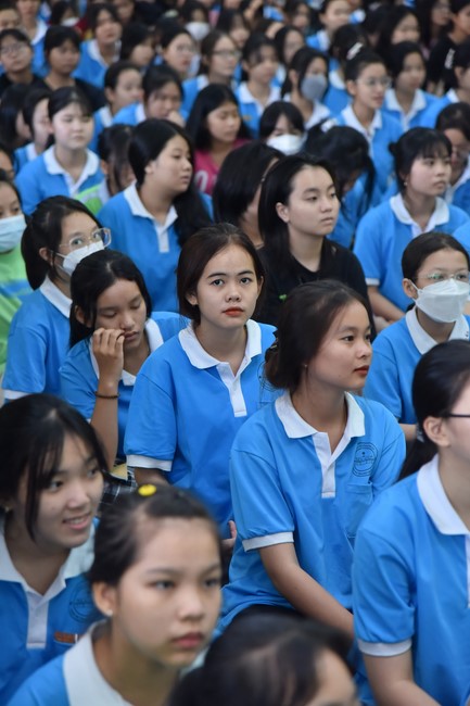 The 4th Day of Huong Phap Branch 's Teenage Retreat, Cu Chi