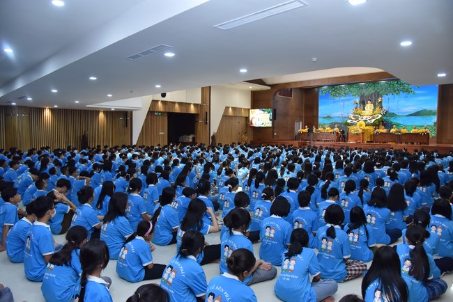 The 4th Day of Huong Phap Branch 's Teenage Retreat, Cu Chi