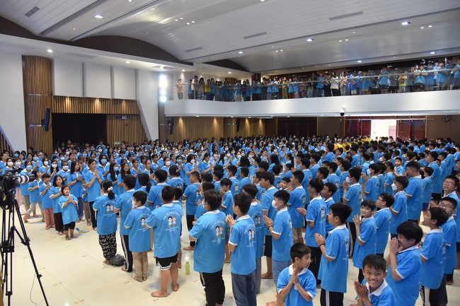 The 4th Day of Huong Phap Branch 's Teenage Retreat, Cu Chi