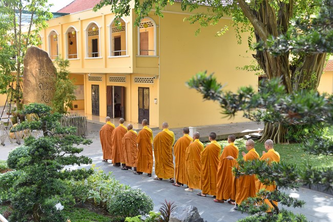 The 4th Day of Huong Phap Branch 's Teenage Retreat, Cu Chi