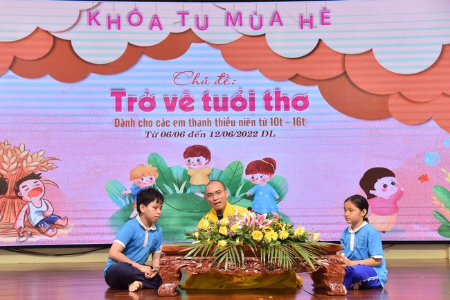 The 5th Day of Huong Phap Branch 's Teenage Retreat, Cu Chi