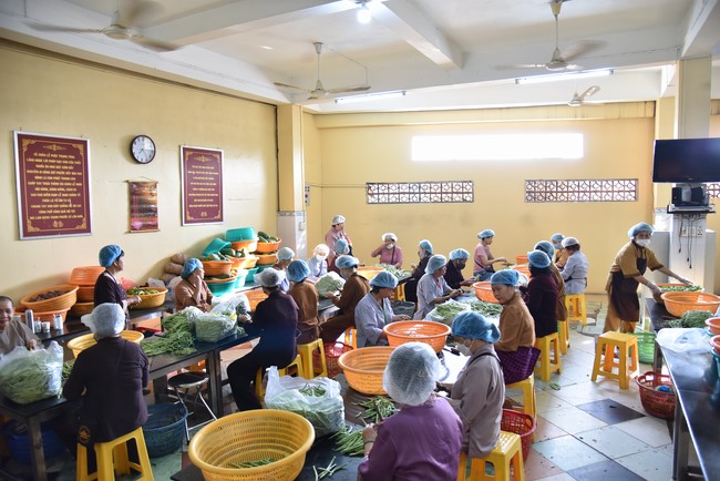 The 5th Day of Huong Phap Branch 's Teenage Retreat, Cu Chi