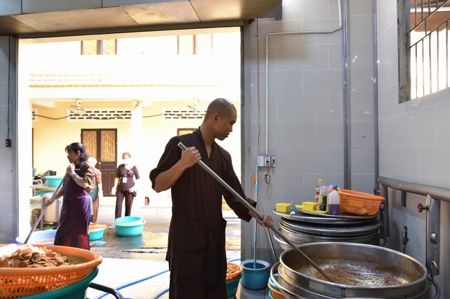 The 5th Day of Huong Phap Branch 's Teenage Retreat, Cu Chi