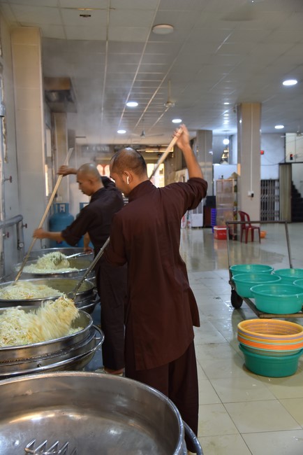 The 5th Day of Huong Phap Branch 's Teenage Retreat, Cu Chi