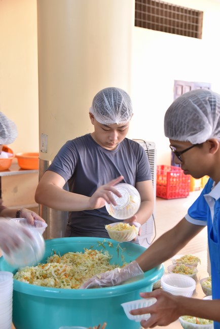 The 5th Day of Huong Phap Branch 's Teenage Retreat, Cu Chi